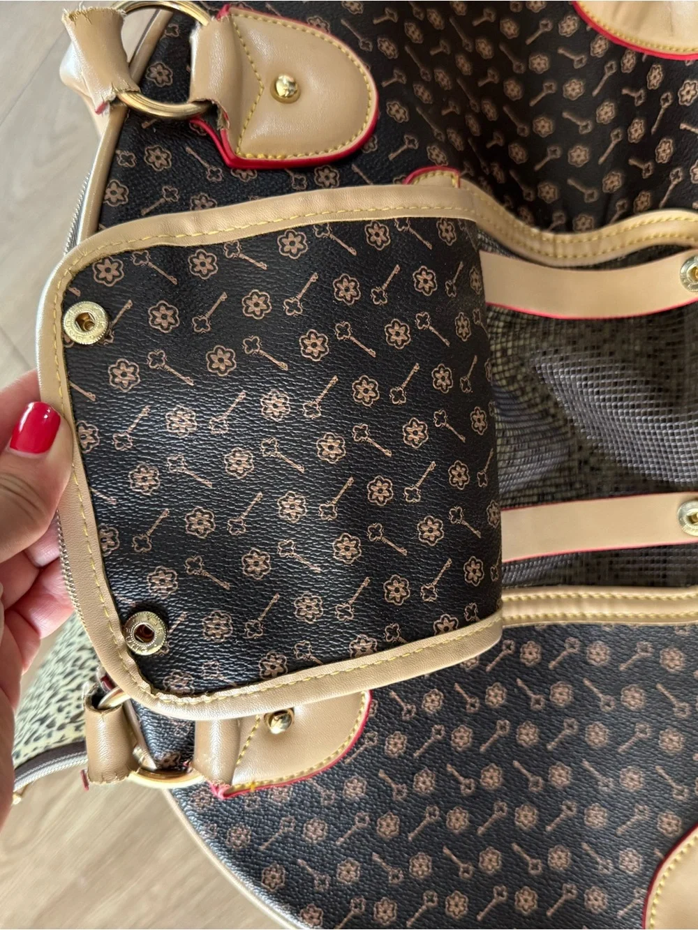 Pet carrier: Classic Patterned Travel Duffel Bag in Dark Brown and Cream